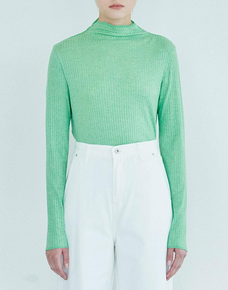 [MOMEN] Half Neck Color Top - Light GreenXMCALYZA21142