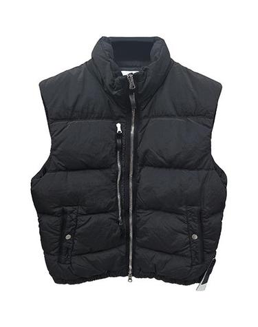 [스톤아일랜드] 25FW 와펜패치 에코닐 나일론 메탈 다운 베스트 블랙 남성 베스트 K2S15G100006 S0019 V0029 / TR