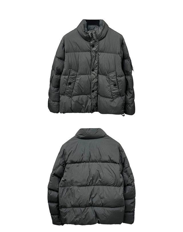 스톤아일랜드 [스톤아일랜드] 25FW 와펜패치 가먼트 다이드 크링클 랩스 다운 자켓 다크 그레이 남성 자켓 K2S154100010 S0A23 V0062 / TLS 착용컷