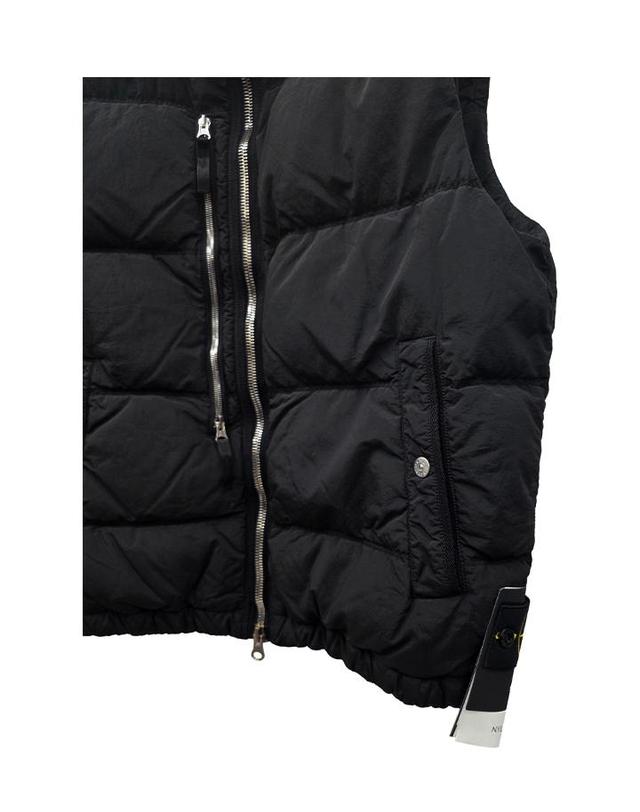 스톤아일랜드 [스톤아일랜드] 25FW 와펜패치 에코닐 나일론 메탈 다운 베스트 블랙 남성 베스트 K2S15G100006 S0019 V0029 / TR 착용컷