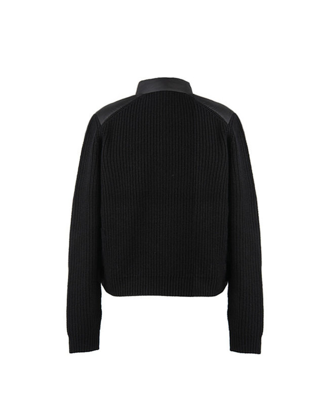 몽클레르 [명품] 몽클레어 로고 패치 여성 패딩 가디건 9B00028 M4281 999 진한 그레이 착용컷