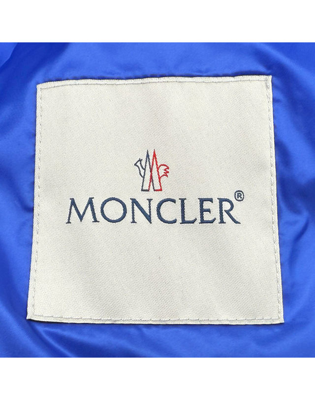 몽클레르 [중고명품] [중고명품] 몽클레어 AVRIEUX 구스다운 패딩 112525233 블루 착용컷