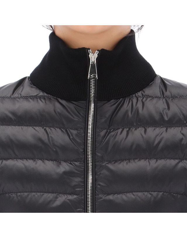 몽클레르 [명품] 26FW 몽클레어 로고 패치 믹스 집업 자켓 9B00036 M1131 999 진한 그레이 착용컷