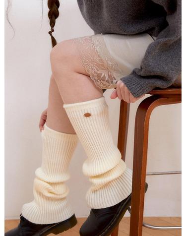 [배우 차정원 착용] boots cut leg warmer (F002_ivory)