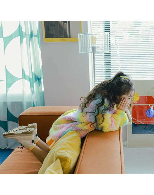 아이러브제이 G. 밀라 레인보우 아우터 JUEOU04 착용컷