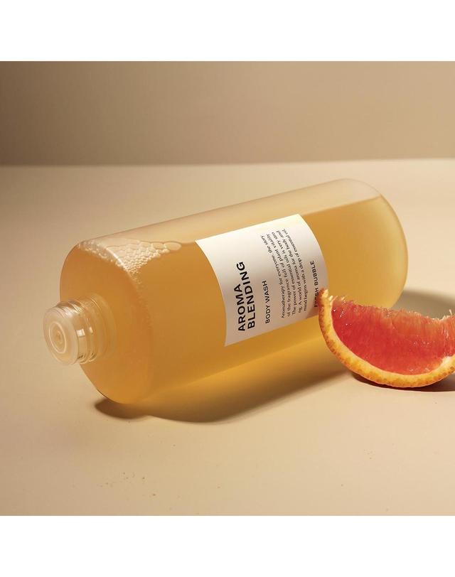 소소코 소소코 아로마 촉촉한 고보습 라벤더 네롤리 로즈제라늄 순한 바디워시 350ml 프레쉬버블 착용컷