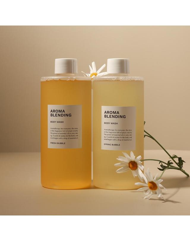 소소코 소소코 아로마 촉촉한 고보습 라벤더 네롤리 로즈제라늄 순한 바디워시 350ml 프레쉬버블 착용컷