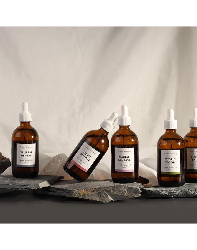 소소코 소소코 자연 순수 아로마 바디 트리트먼트 오일 마사지오일 플라워리레인 100ml 라이트버전 착용컷
