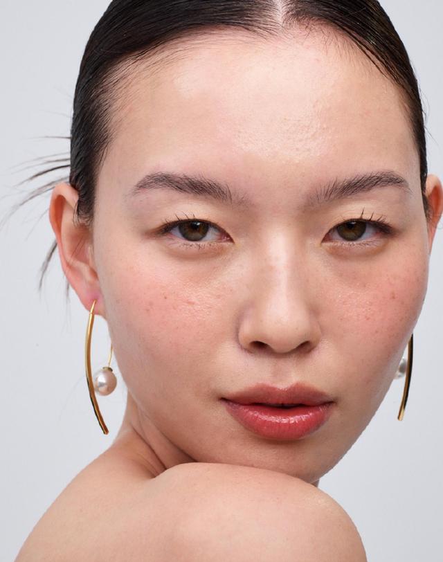 레트로클 빅진주 드롭 귀걸이 착용컷