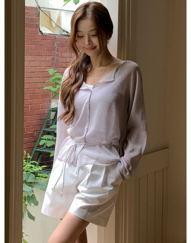 앳코너 린넨 블렌드 시어 가디건 라이트 그레이 AT6CDB011LE 착용컷