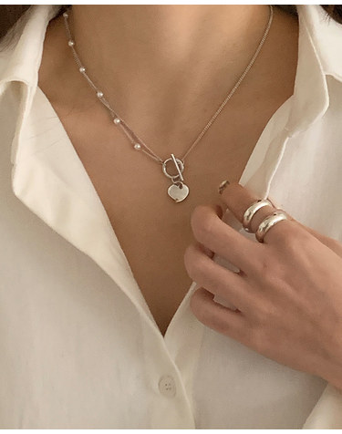 Toggle pearl necklace N 111