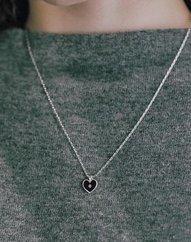 Heart spade enamel necklace black (White) BH6N36638WB450