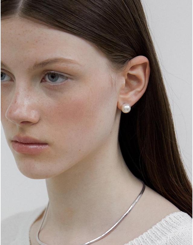 바이이에르 [925 silver] Pureline White pearl earrings 10mm (White) BH6E49641W9XXX 착용컷