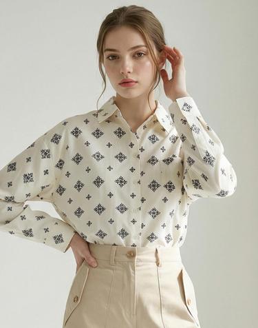 에스닉 나염 카라 블라우스_IN6S1BL5211
