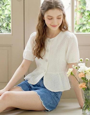 비즈단추 페플럼 블라우스_B6M1BL5681