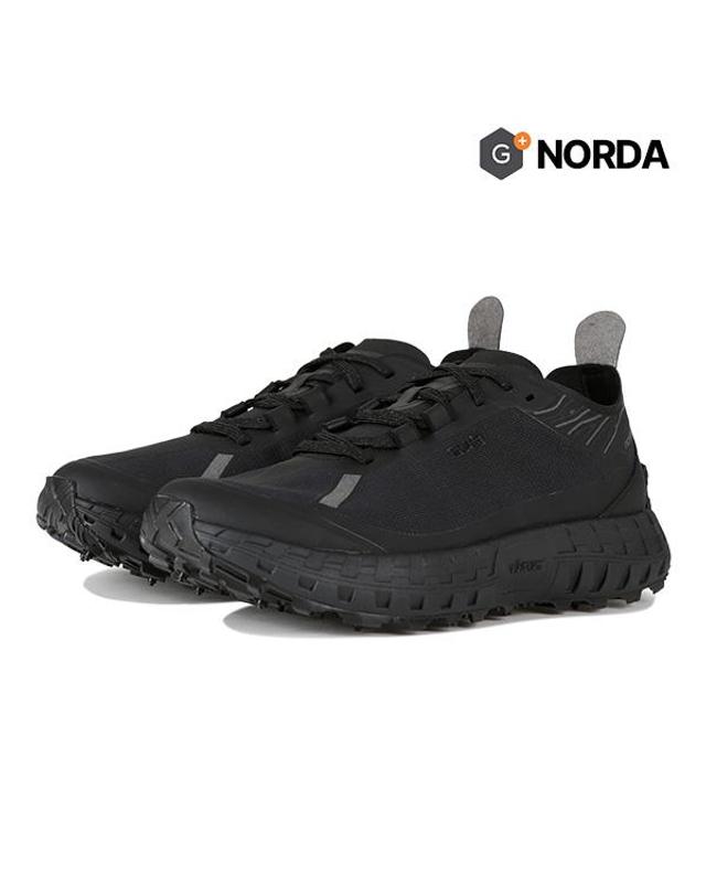 노다 노다 001A G+ 스텔스 블랙 남자 방수 트레일 러닝화 NORDA 001AG-M-StealthBlack 착용컷