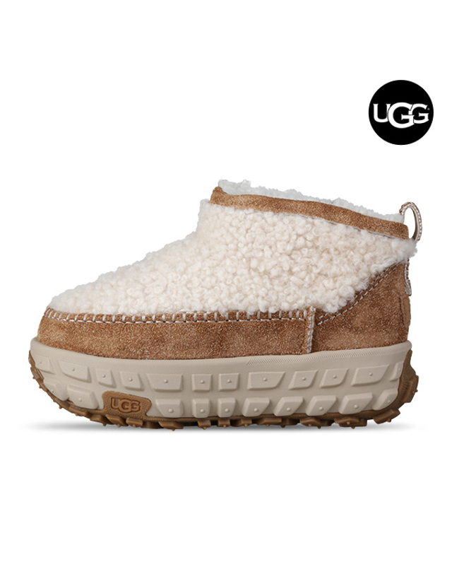 어그 어그 UGG 벤처 데이즈 울트라 미니 여성 방한 양털 모카신 슬리퍼 1161790-NAT 착용컷