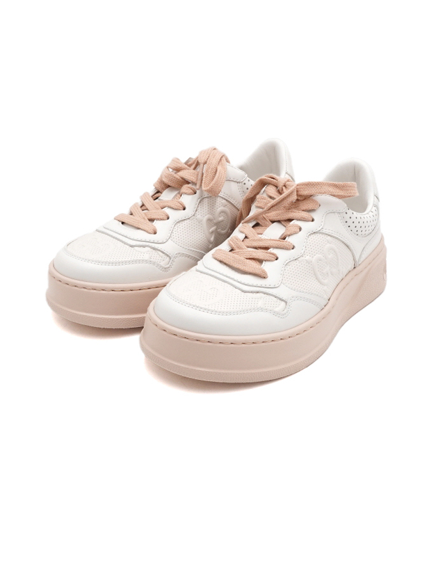 구찌 [중고명품] [중고명품] Gucci(구찌) 684911 화이트 핑크 GG 엠보싱 여성 스니커즈aa64371 착용컷