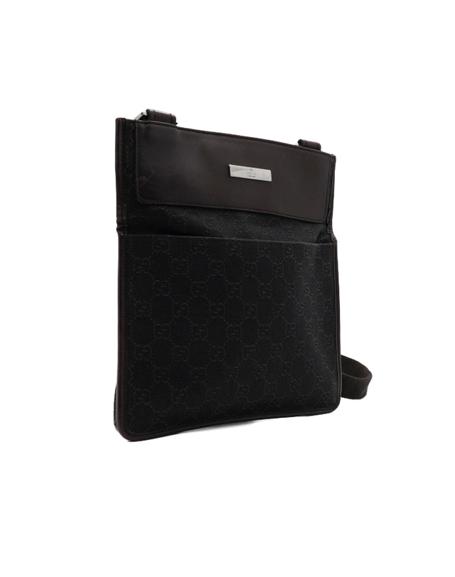 구찌 [중고명품] [중고명품] Gucci(구찌) 27639 다크브라운 GG로고 캔버스 크로스백aa65223 착용컷