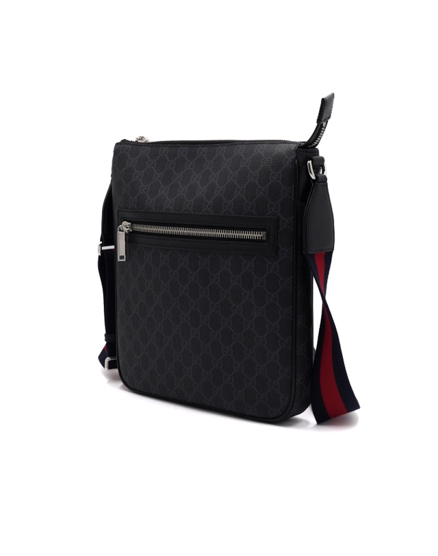 구찌 [중고명품] [중고명품] Gucci(구찌) 792081 GG 블랙 수프림 캔버스 남성 메신저백 크로스백aa66088 착용컷