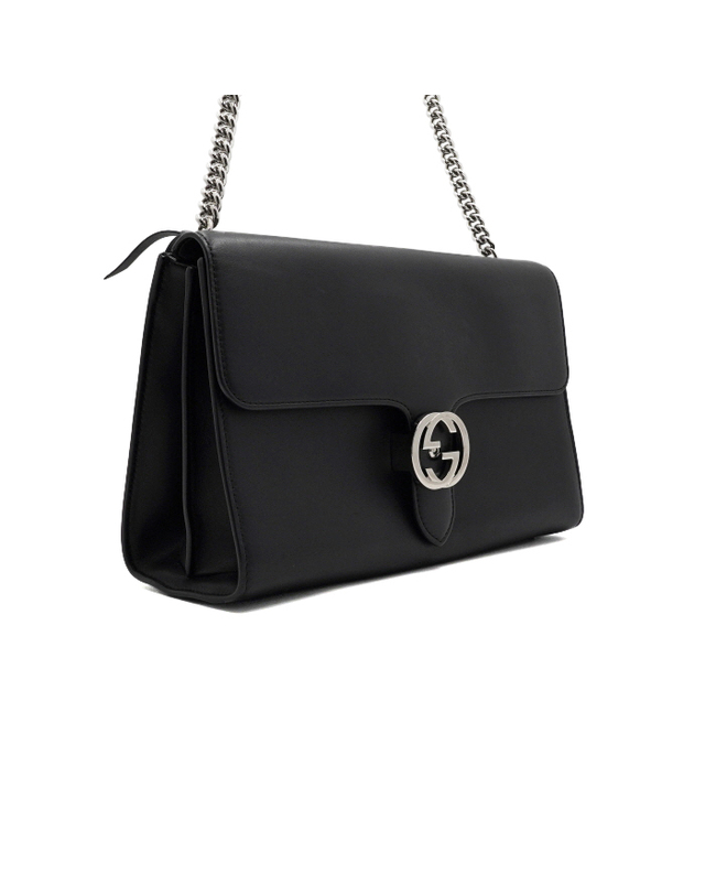 구찌 [중고명품] [중고명품] Gucci(구찌) 387604 블랙 레더 인터로킹G 지퍼포켓 은장체인 여성 숄더백aa66972 착용컷