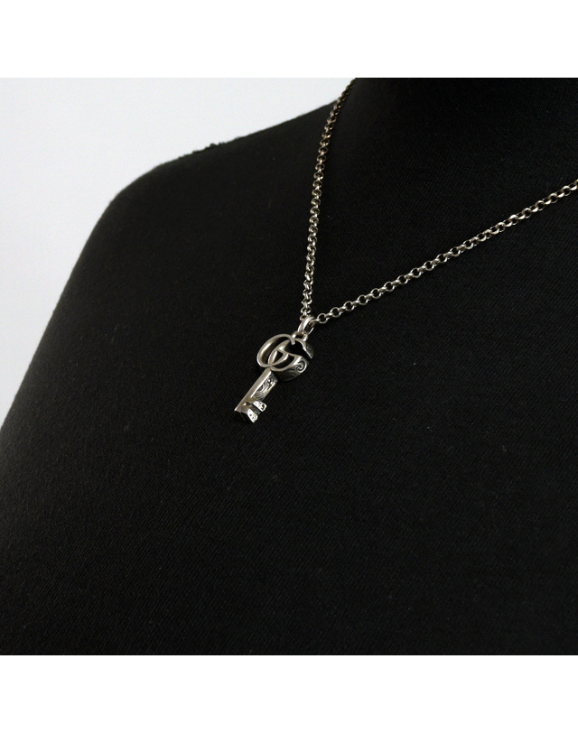 구찌 [중고명품] [중고명품] Gucci(구찌) 627757 실버 GG 마몽 키 펜던트 목걸이aa67971 착용컷