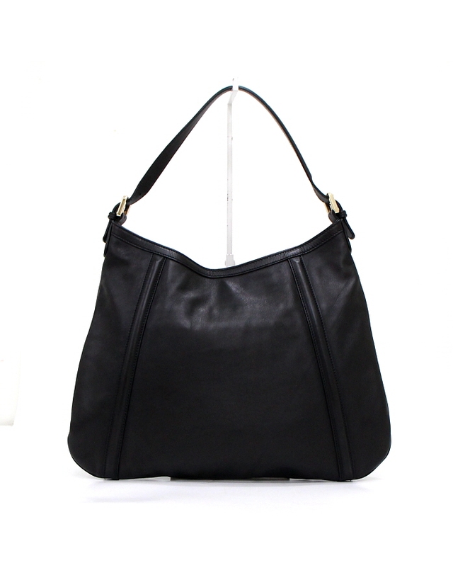 구찌 [중고명품] [중고명품] Gucci(구찌) 162740 블랙 레더 GG 인터로킹 금장로고 호보 숄더백aa68455 착용컷
