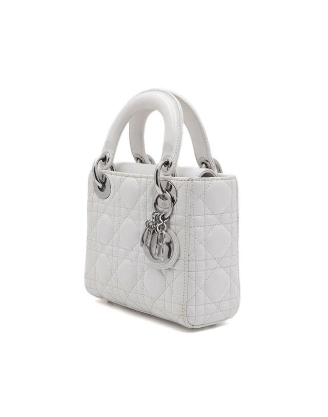 디올 [중고명품] [중고명품] Dior(디올) M0505ONGE 라떼 LADY DIOR 레이디디올 미니 토트백 겸 은장체인 숄더백 크로스백aa66436 착용컷