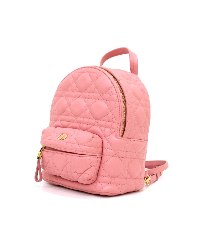 디올 [중고명품] [중고명품] Dior(디올) M9222UNGF 핑크 램스킨 까나쥬 미니 여성 백팩aa67038 착용컷