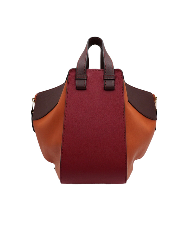로에베 [중고명품] [중고명품] Loewe(로에베) 387.30VS35 해먹백 스몰 토트백 겸 숄더백aa67316 착용컷