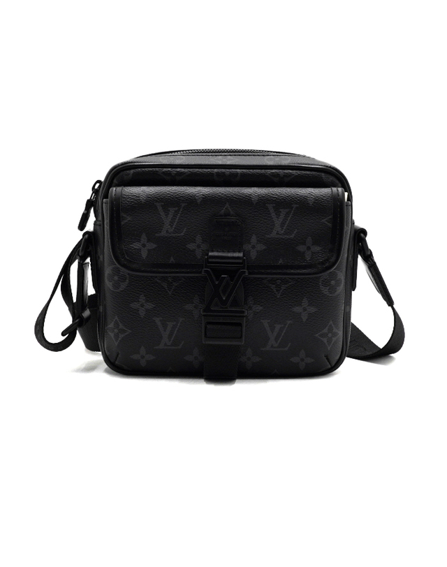 루이비통 [중고명품] [중고명품] Louis Vuitton(루이비통) M12518 26시즌 모노그램 이클립스 겟어웨이 남성 메신저백 크로스백aa67232 착용컷