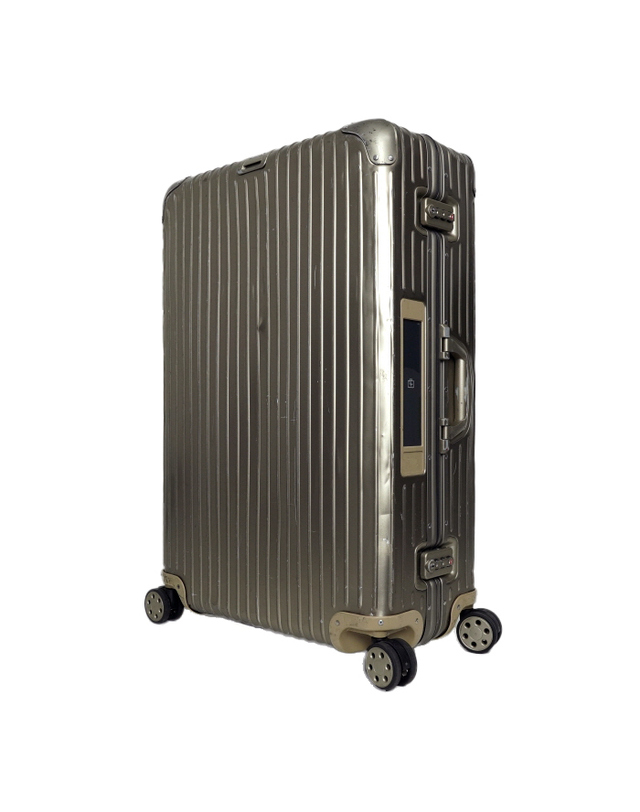 리모와 [중고명품] RIMOWA(리모와) 924.77.03.5 토파즈 티타늄 전자태그 체크인 라지 98L 트렁크 캐리어 여행용 가방aa68362 착용컷