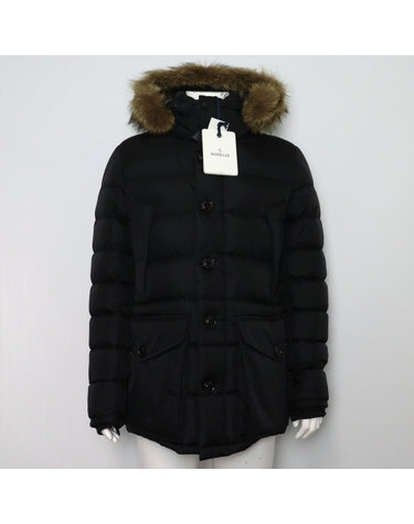 [중고명품] MONCLER(몽클레어) 블랙 CLUNY 클루니 GIBBOTTO 주보토 와펜패치 남성 패딩자켓aa65509