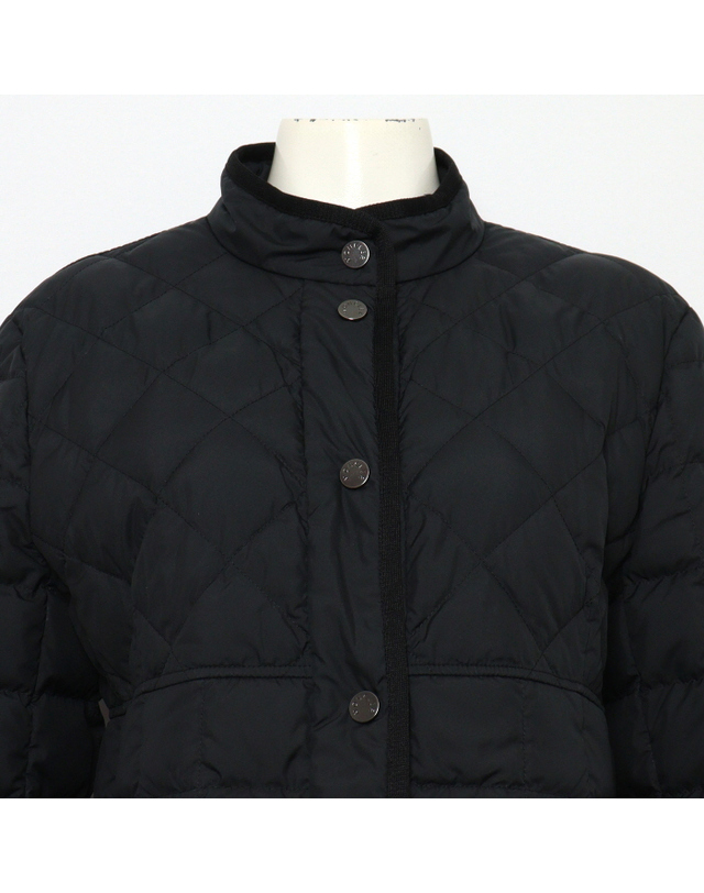 몽클레어 [중고명품] [중고명품] MONCLER(몽클레어) COURLIS 컬리스 퀄팅 여성 경량 패딩자켓aa68208 착용컷