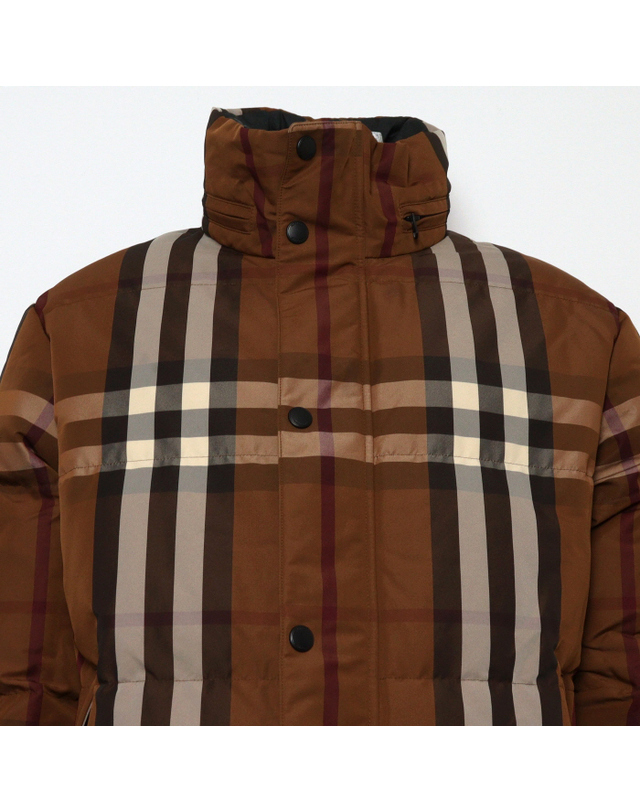 버버리 [중고명품] [중고명품] Burberry(버버리) 8058546 블랙 체크 리버시블 양면 남성 푸퍼 패딩자켓aa67486 착용컷