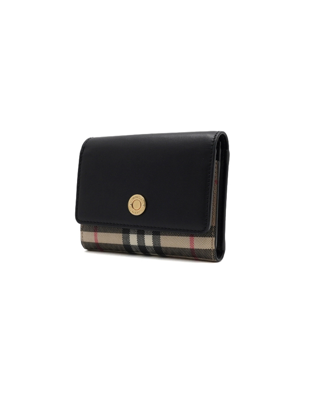 버버리 [중고명품] [중고명품] Burberry(버버리) 8057976 아카이브 베이지 블랙 빈티지 체크 폴딩 여성 반지갑aa68558 착용컷