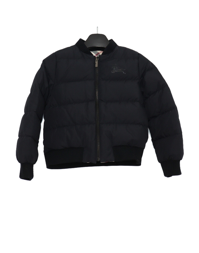 버버리 키즈 [중고명품] [중고명품] Burberry(버버리) 8089823 블랙 나일론 리버서블(양면) 키즈 주니어 패딩 자켓aa60396 착용컷