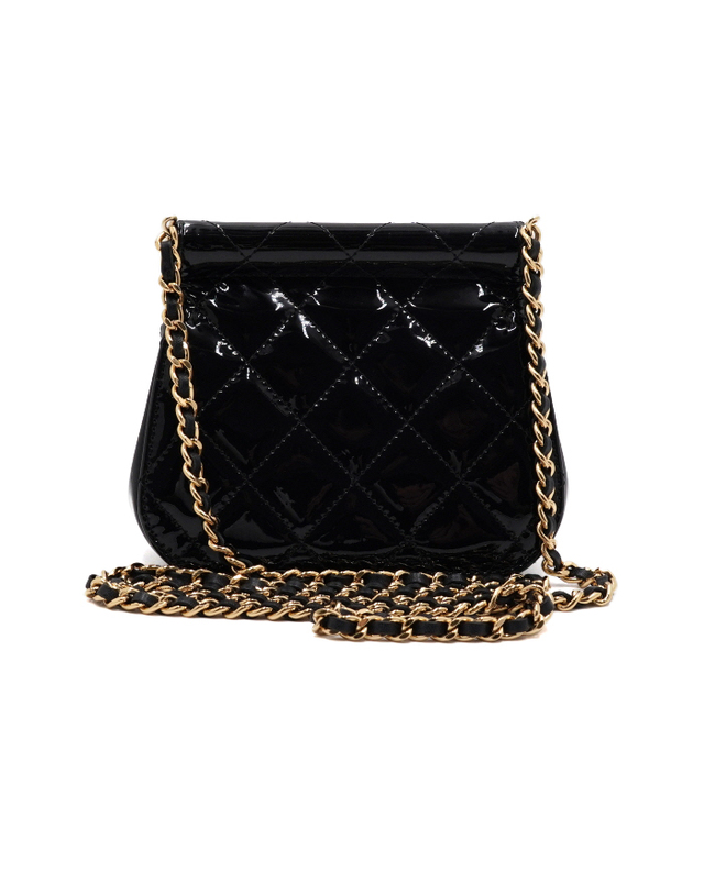샤넬 [중고명품] [중고명품] Chanel(샤넬) AP3005 블랙 페이던트 유광레더 미니 플랩 금장체인 숄더백 겸 크로스백aa64644 착용컷