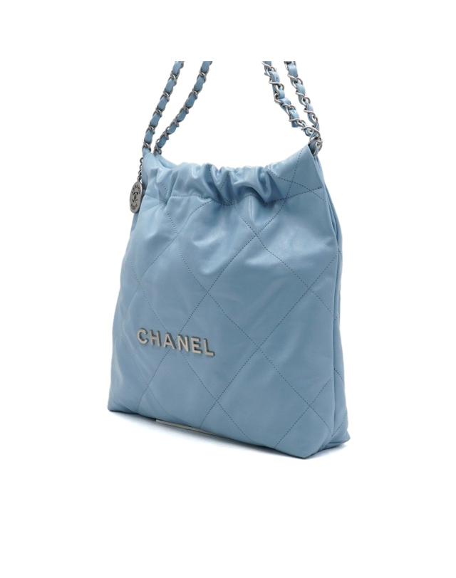 샤넬 [중고명품] [중고명품] Chanel(샤넬) AS3260 라이트 블루 카프스킨 22백(투투백) 스몰 실버메탈 은장체인 숄더백 겸 크로스백aa66665 착용컷