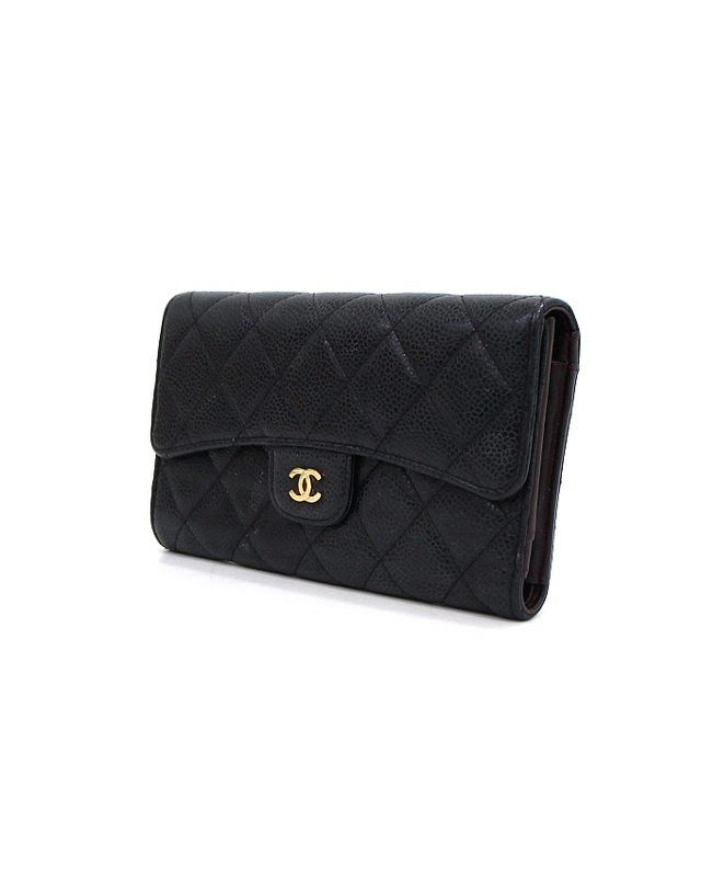 샤넬 [중고명품] [중고명품] Chanel(샤넬) A31506 블랙 캐비어 금장CC 클래식 플랩 여성 장지갑aa66959 착용컷