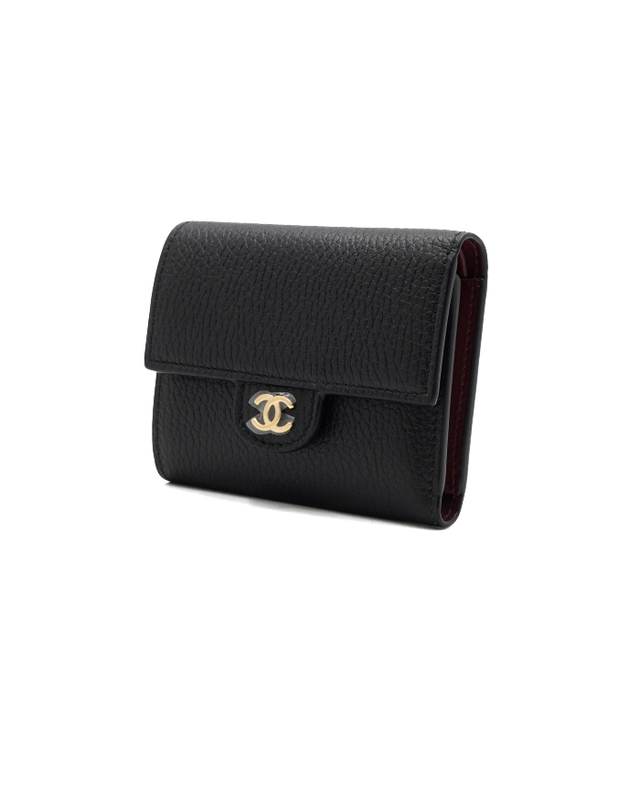 샤넬 [중고명품] [중고명품] Chanel(샤넬) AP5451 26시즌 프리컬렉션 블랙 그레인 카프스킨 레더 금장CC 스몰 플랩 여성 반지갑aa68203 착용컷