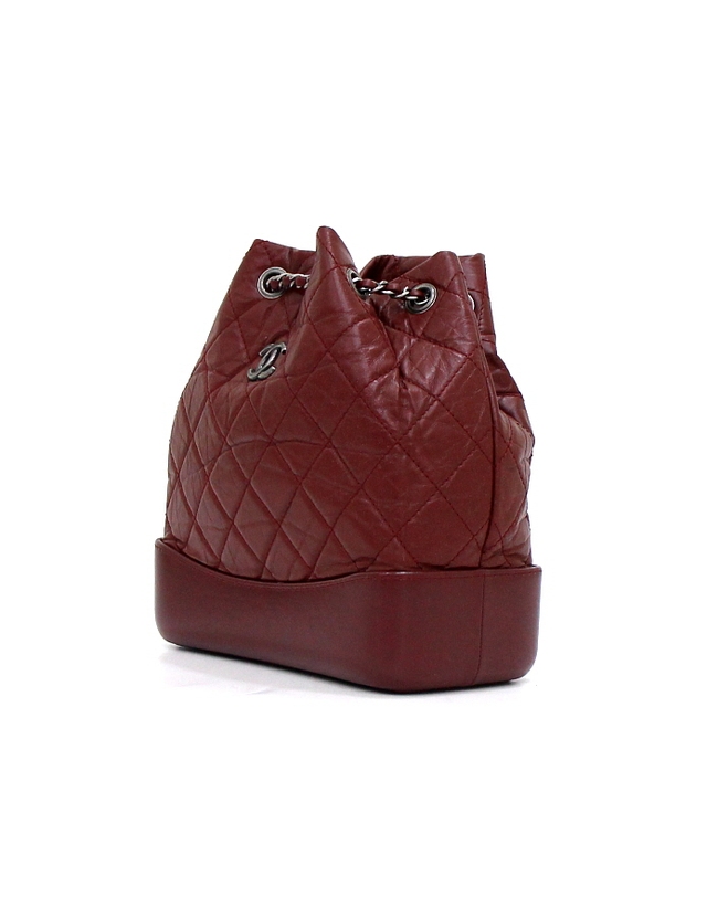 샤넬 [중고명품] [중고명품] Chanel(샤넬) A94485 레드 카프스킨 가브리엘 스몰 백팩aa68310 착용컷