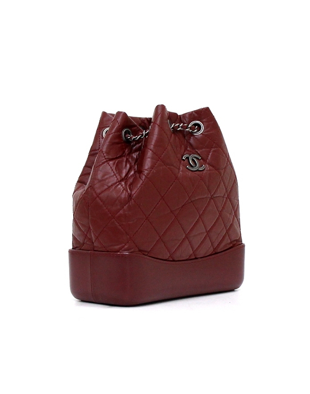 샤넬 [중고명품] [중고명품] Chanel(샤넬) A94485 레드 카프스킨 가브리엘 스몰 백팩aa68310 착용컷