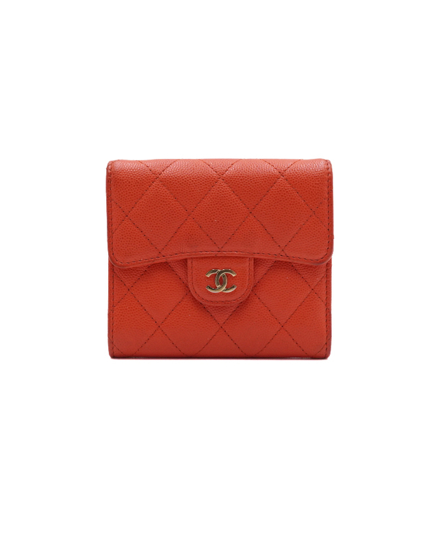 샤넬 [중고명품] [중고명품] Chanel(샤넬) A82288 레드 캐비어 금장CC 스몰 플랩 여성 반지갑aa68789 착용컷