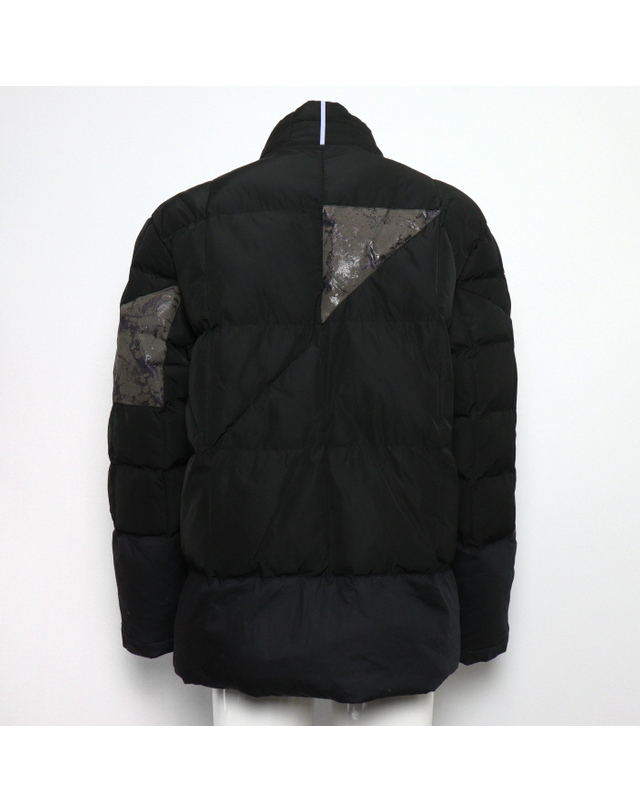 알렉산더 맥퀸 [중고명품] [중고명품] MCQ by Alexander Mcqueen 666171 블랙 In8 Waxed Patched Puffer 남성 패딩자켓aa67513 착용컷