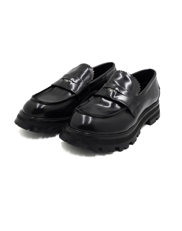 알렉산더 맥퀸 [중고명품] [중고명품] ALEXANDER MCQUEEN(알렉산더맥퀸) 블랙 페이던트 레더 페니 청키 남성 로퍼 구두aa68005 착용컷