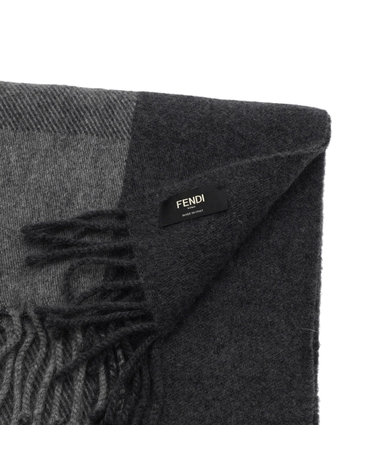 [중고명품] Fendi(펜디) FF로고 그레이 남성 머플러aa66183