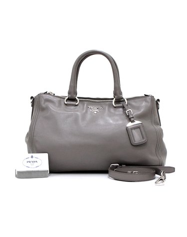 [중고명품] Prada(프라다) BN2324 그레이 소프트 카프스킨 은장로고 더블지퍼 토트백 겸 숄더백aa64674