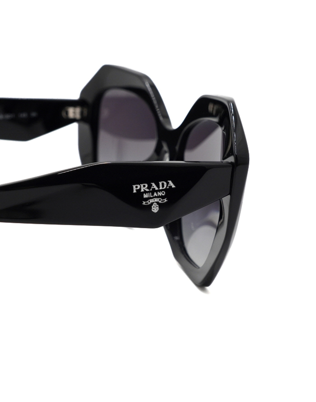 프라다 [중고명품] [중고명품] Prada(프라다) SPR16W 블랙 오버사이즈 헥사곤 프레임 여성 선글라스aa68453 착용컷