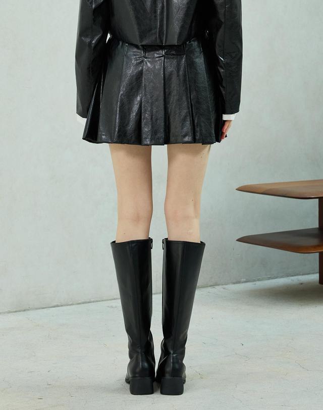 아리킴 MOLLY LEATHER PLEATS SKIRT PANTS / BLACK 블랙 착용컷